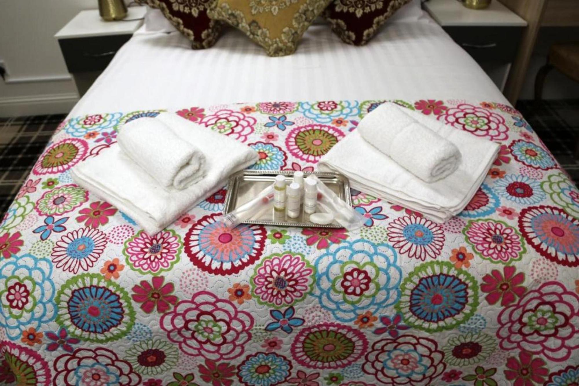 Oyo 4 Sisters Inn North Kyme ภายนอก รูปภาพ